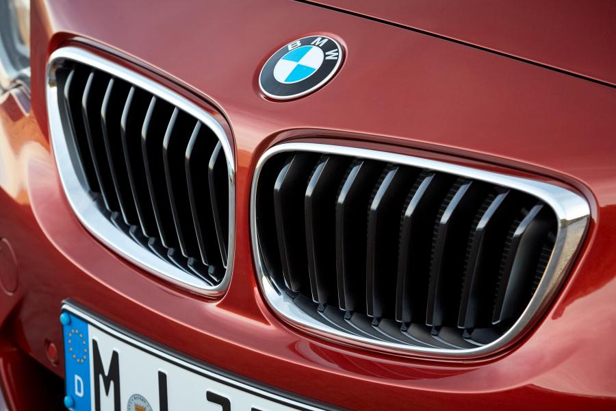 Детали экстерьера BMW M240i xDrive Coupe 2017 года  (WW) (фото 3 из 116)